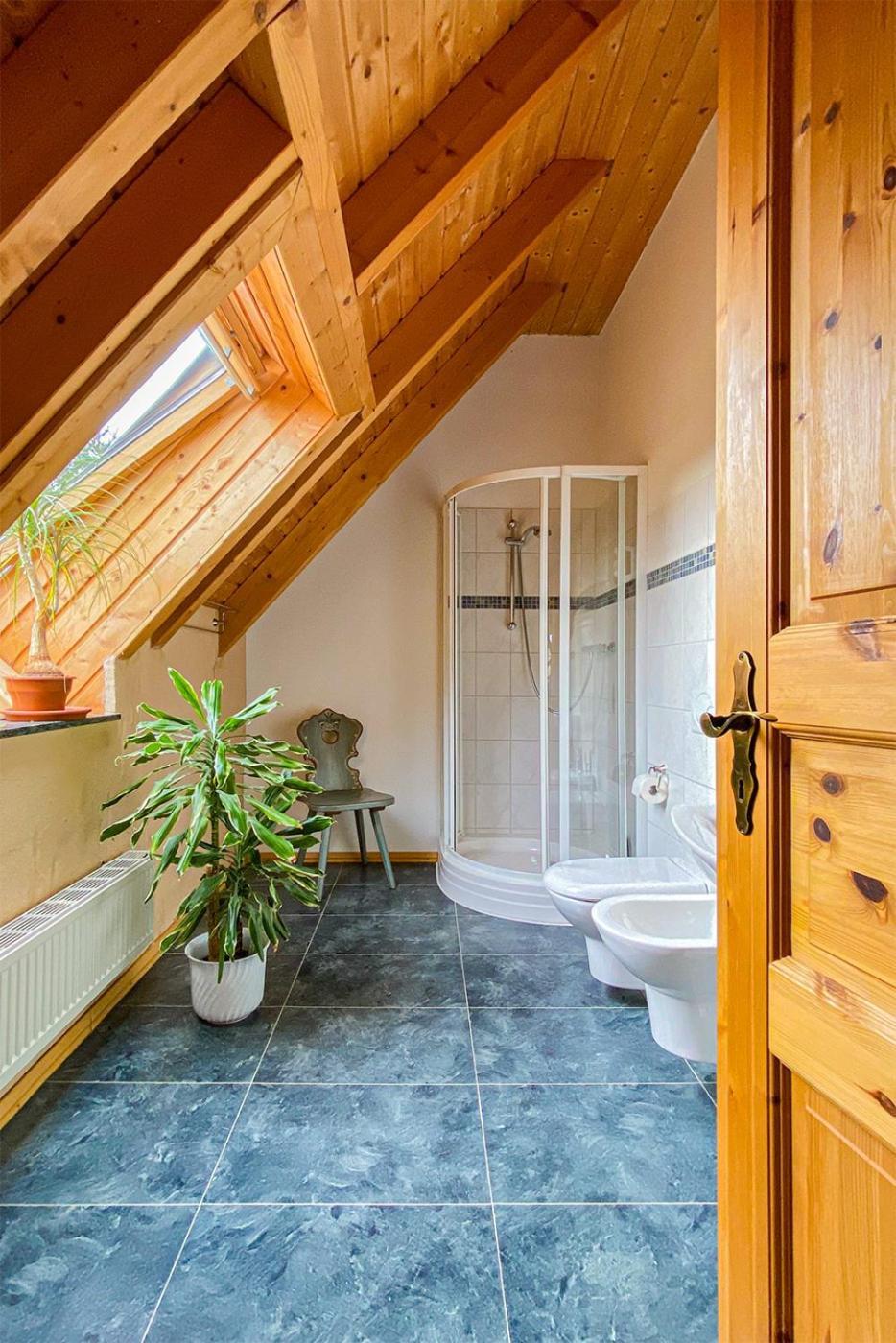 Hotel Olbernhau Mit Sauna - Kleines Landhotel Zur Ofenschenke Ngoại thất bức ảnh